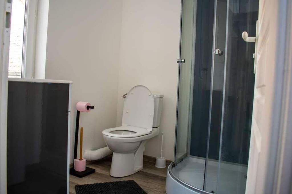Studio Charmant Confortable Tv Centre Ville Louviers Luaran gambar